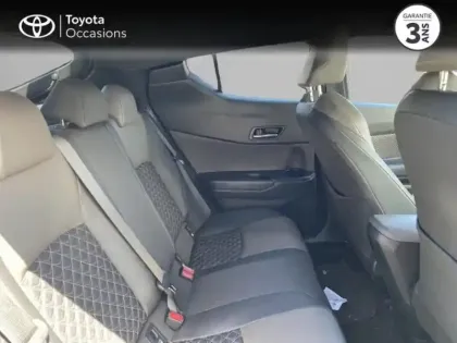 Photo 6 Toyota C-HR  122h Distinctive 2WD E-CVT
