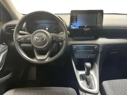 Photo 10 Toyota Yaris  116h Dynamic 5p MY22