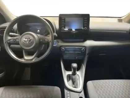 Photo 9 Toyota Yaris  116h Dynamic 5p MY22