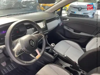 Photo 14 Renault Clio  1.5 Blue dCi 100ch Evolution