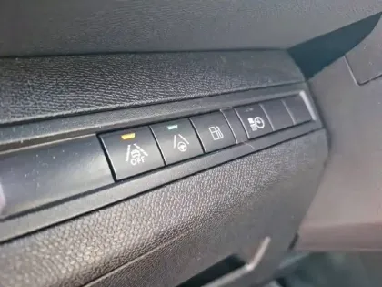 Photo 17 Peugeot 3008  Hybrid 225 e-EAT8