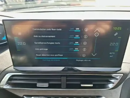 Photo 23 Peugeot 3008  Hybrid 225 e-EAT8