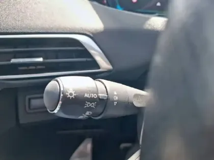 Photo 29 Peugeot 3008  Hybrid 225 e-EAT8