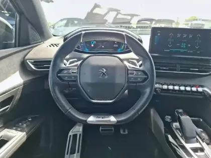 Photo 8 Peugeot 3008  Hybrid 225 e-EAT8