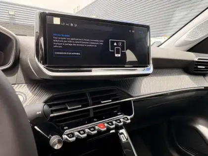 Photo 27 Peugeot 208  Electrique 156ch 54 kWh