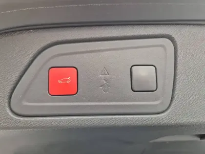 Photo 21 Citroën C5 aircross  Hybride Rechargeable 225 e-EAT8