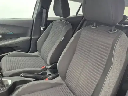 Photo 8 Peugeot 2008  PureTech 100 S&S BVM6