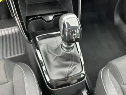 Photo 13 Citroën C3  Turbo 100 ch BVM6