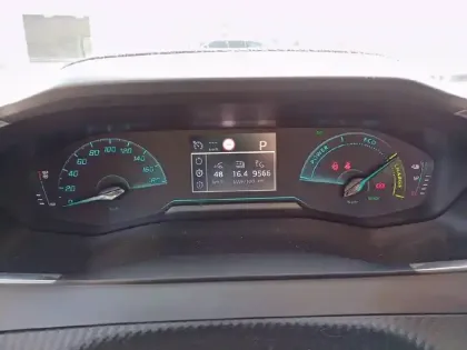 Photo 9 Peugeot 208  Electrique 50 kWh 136ch