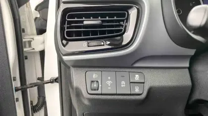 Photo 23 Kia Stonic  1.0 T-GDi 100 ch MHEV iBVM6