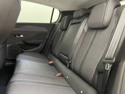 Photo 14 Peugeot 308  Hybrid 136 e-DCS6