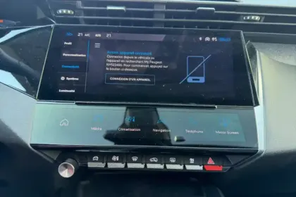 Photo 25 Peugeot 308  SW PHEV 180 e-EAT8