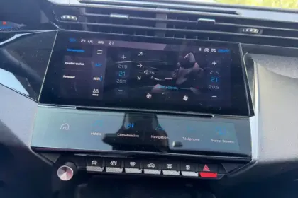 Photo 23 Peugeot 308  SW PHEV 180 e-EAT8