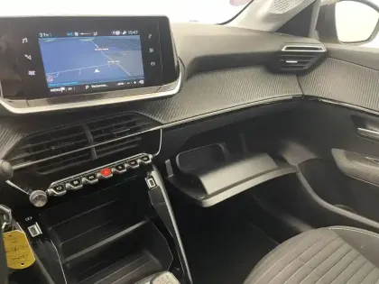 Photo 54 Peugeot 208  PureTech 75 S&S BVM5