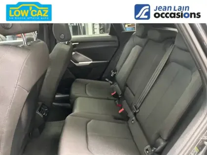 Photo 12 Audi Q3  35 TFSI 150 ch S tronic 7