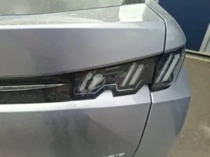 Photo 16 Peugeot 3008  Hybrid 136 e-DCS6