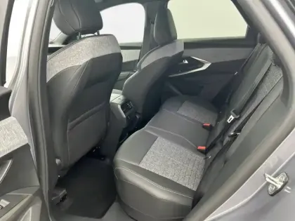 Photo 31 Peugeot 3008  Hybrid 136 e-DCS6
