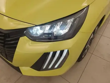 Photo 42 Peugeot 208  PureTech 100 S&S BVM6
