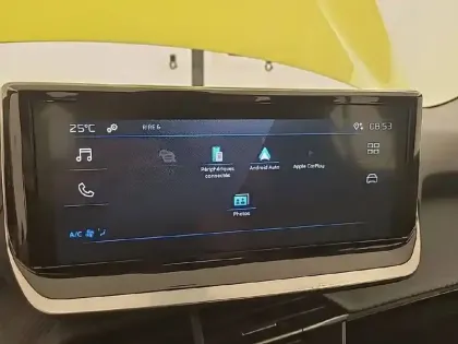 Photo 41 Peugeot 208  PureTech 100 S&S BVM6