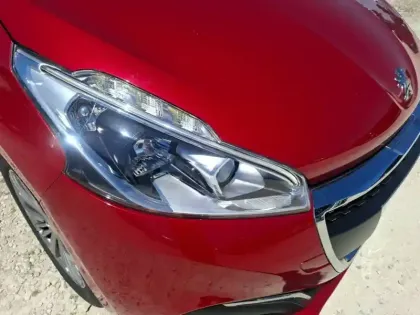Photo 15 Peugeot 208  1.2 PureTech 82ch BVM5