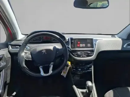 Photo 7 Peugeot 208  1.2 PureTech 82ch BVM5