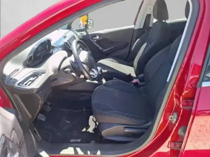 Photo 10 Peugeot 208  1.2 PureTech 82ch BVM5