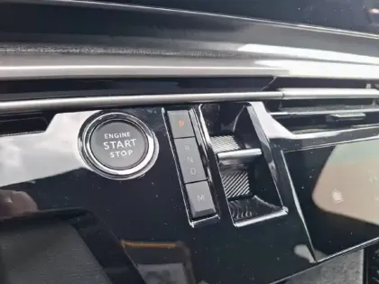 Photo 13 Peugeot 3008  Hybrid 136 e-DCS6