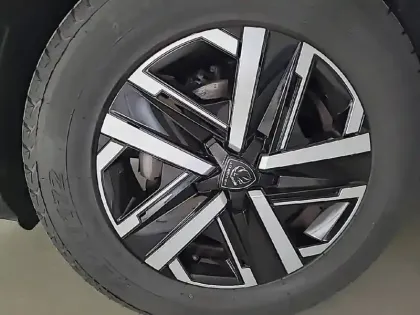 Photo 15 Peugeot 2008  PureTech 100 S&S BVM6