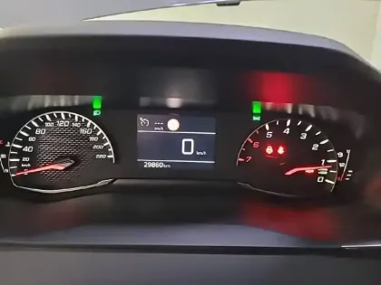 Photo 12 Peugeot 2008  PureTech 100 S&S BVM6