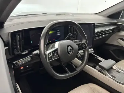 Photo 18 Renault Espace  E-Tech hybrid 200