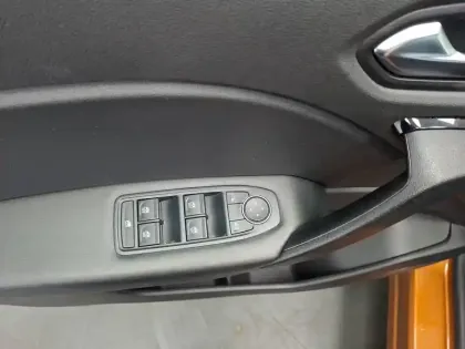 Photo 27 Renault Captur  E-Tech 145 - 21