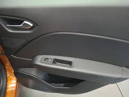 Photo 22 Renault Captur  E-Tech 145 - 21