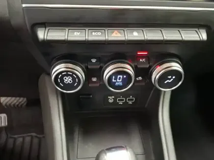 Photo 36 Renault Captur  E-Tech 145 - 21