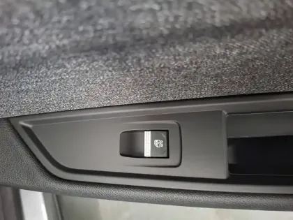 Photo 16 Renault Espace  E-Tech full hybrid 200 GSR2