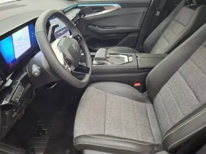 Photo 34 Renault Espace  E-Tech full hybrid 200 GSR2
