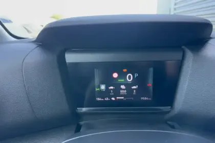 Photo 14 Citroën C4 e- X 156 ch autonomie etendue  Automatique