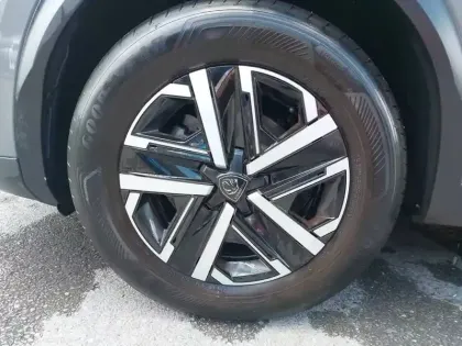 Photo 12 Peugeot 2008  PureTech 100 S&S BVM6