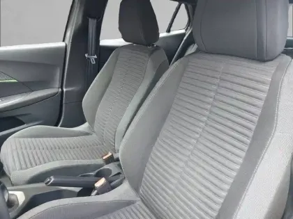 Photo 10 Peugeot 2008  PureTech 100 S&S BVM6