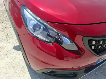 Photo 15 Peugeot 2008  PureTech 130ch S&S BVM6