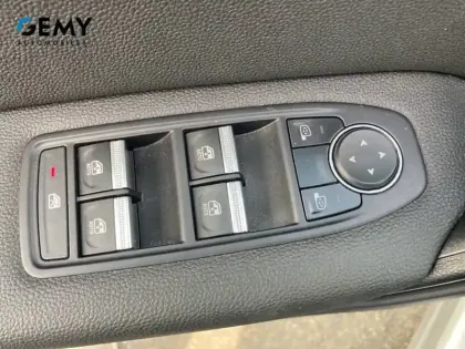 Photo 11 Renault Captur  TCe 90 - 21