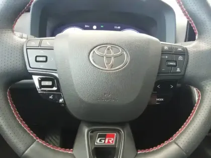 Photo 35 Toyota C-HR  Hybride 200