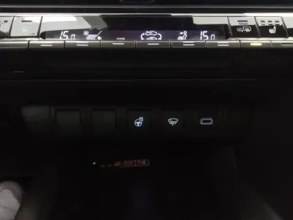 Photo 41 Toyota C-HR  Hybride 200