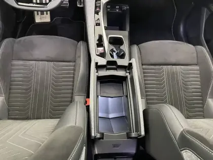 Photo 24 Peugeot 3008  Electrique 210 ch 73 kWh