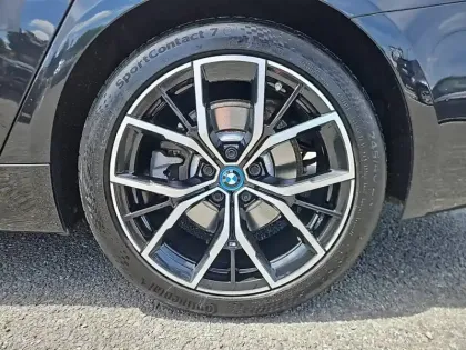 Photo 7 BMW Serie 5 Touring 530e TwinPower Turbo xDrive 292 ch BVA8