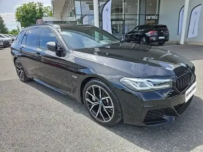 Photo 45 BMW Serie 5 Touring 530e TwinPower Turbo xDrive 292 ch BVA8