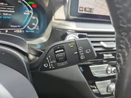Photo 21 BMW Serie 5 Touring 530e TwinPower Turbo xDrive 292 ch BVA8
