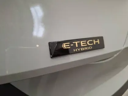 Photo 10 Renault Symbioz  E-Tech full hybrid 145