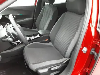 Photo 16 Peugeot 2008  PureTech 130 S&S EAT8