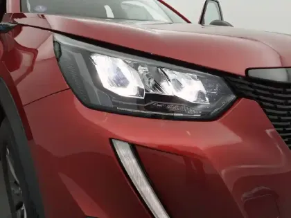 Photo 19 Peugeot 2008  PureTech 130 S&S EAT8