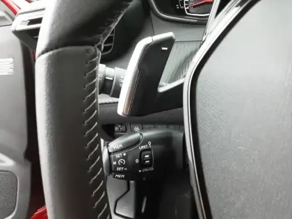 Photo 24 Peugeot 2008  PureTech 130 S&S EAT8